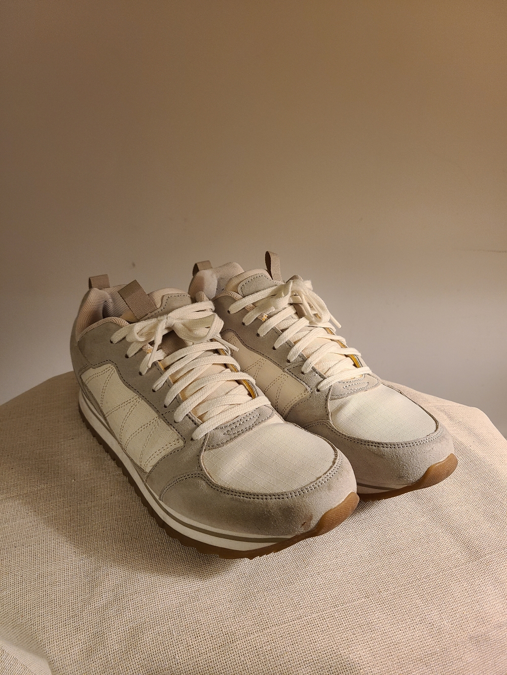 Target Men's Cream and Beige Casual Retro Sneakers